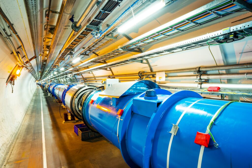 Particle accelerator